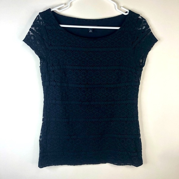 Banana Republic True Navy Blue lace cap sleeve blouse jewel neck 4 - Picture 1 of 12